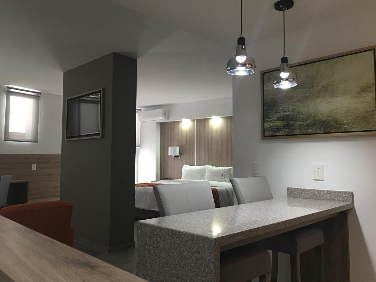 Hangar Inn Guadalajara Aeropuerto San Jose del Castillo Εξωτερικό φωτογραφία