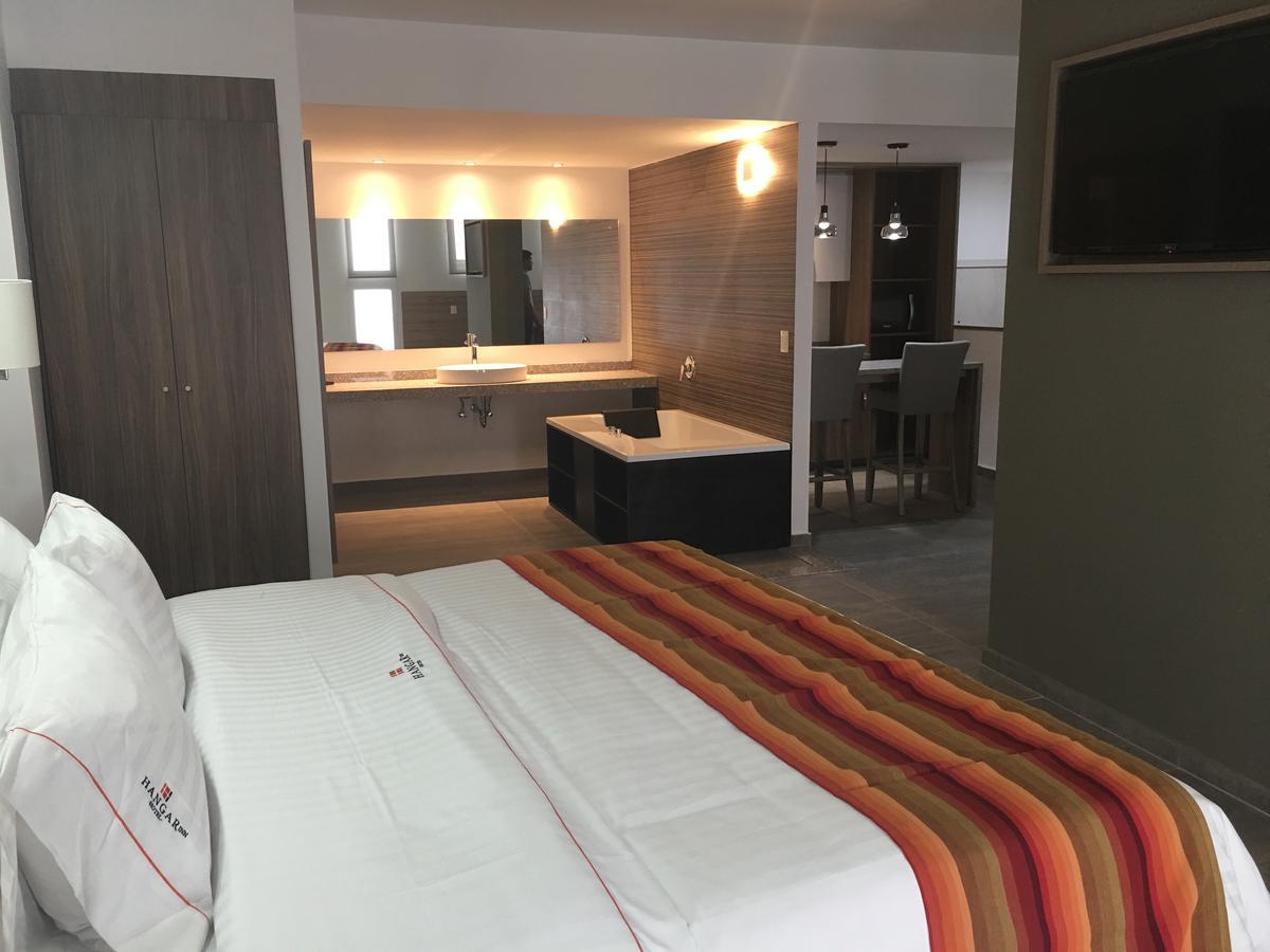 Hangar Inn Guadalajara Aeropuerto San Jose del Castillo Εξωτερικό φωτογραφία