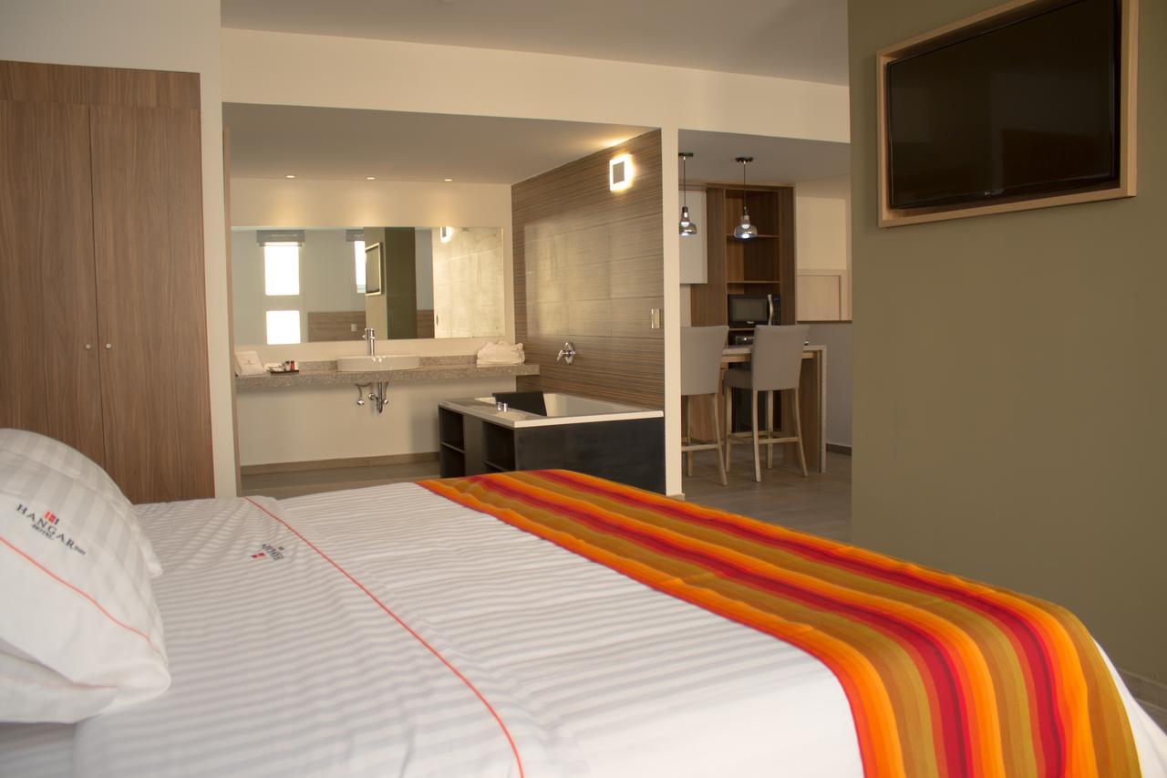 Hangar Inn Guadalajara Aeropuerto San Jose del Castillo Εξωτερικό φωτογραφία