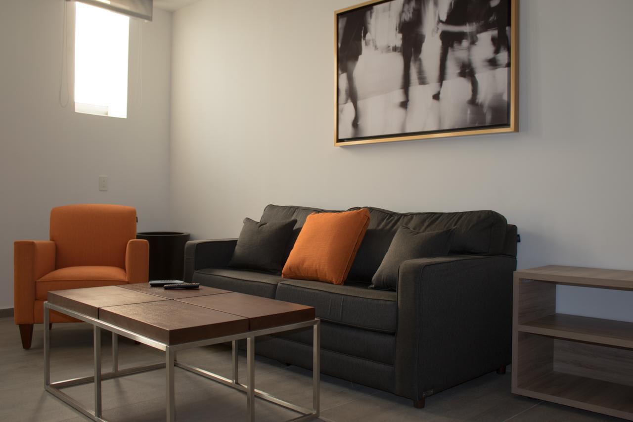 Hangar Inn Guadalajara Aeropuerto San Jose del Castillo Εξωτερικό φωτογραφία