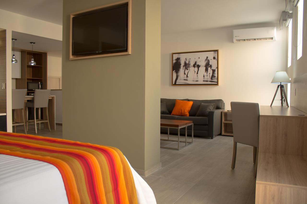 Hangar Inn Guadalajara Aeropuerto San Jose del Castillo Εξωτερικό φωτογραφία